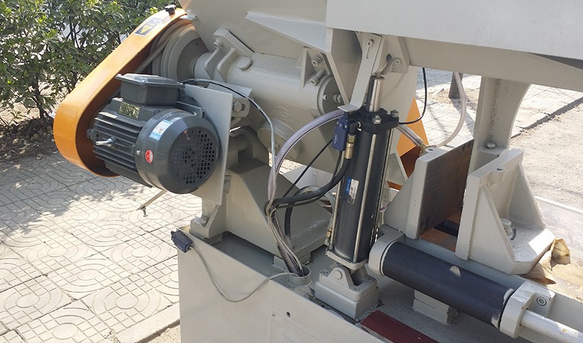 1727224754558295.jpg 鋸床廠家